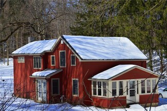 4773 Foster Rd, Elbridge, NY 13060