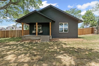 760 E Highland Rd, Red Oak, TX 75154