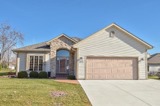 W204N16318 Jackson Dr, Jackson, WI 53037