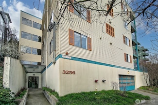 3256 SW Avalon Way Unit 203, Seattle, WA 98126
