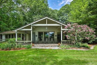 36 Devils Courthouse View, Cashiers, NC 28717
