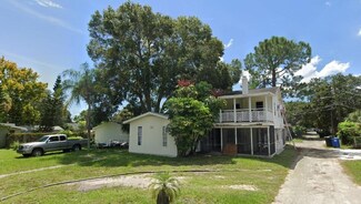 876 44th Ave N, Saint Petersburg, FL 33703
