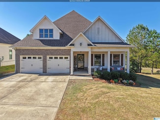545 Oak Leaf Cir, Pell City, AL 35125
