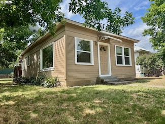 1904 E O Ave, La Grande, OR 97850