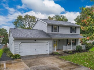 2735 N Bender Ave, Akron, OH 44319