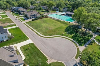 4009 Homestead Ct, Prairie Village, KS 66208