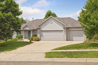 1816 Michigan Dr, Northfield, MN 55057