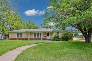 1102 Fair Ave, Gainesville, TX 76240
