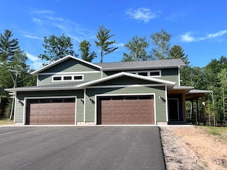 1664 Anthony Dr, Eagle River, WI 54521