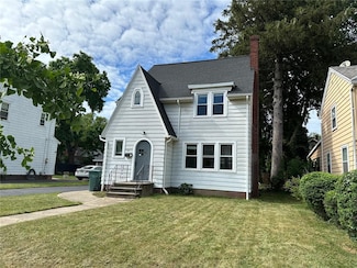 44 Parkwood Rd, Rochester, NY 14615