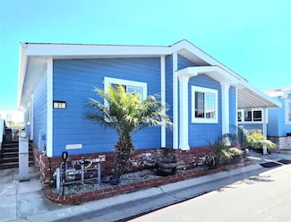 21851 Newland St Unit 37, Huntington Beach, CA 92646