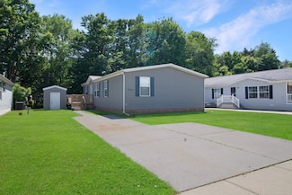 6139 S Branch Ln, Smiths Creek, MI 48074