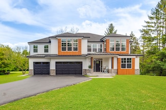 16112 W Woodbine Cir, Vernon Hills, IL 60061