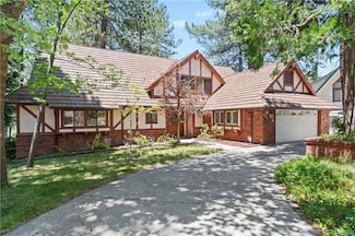 524 Golf Course Rd, Lake Arrowhead, CA 92352