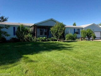 25133 Bowman Rd, Homeworth, OH 44634