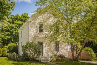 5 Florence St, Rockland, ME 04841