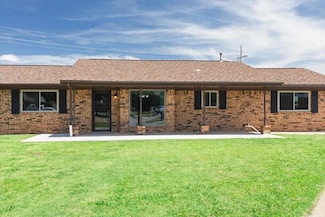2102 Canary Ave, Duncan, OK 73533