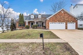 500 Ascot Manor Ct, Fenton, MO 63026