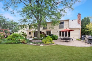 694 Buena Rd, Lake Forest, IL 60045