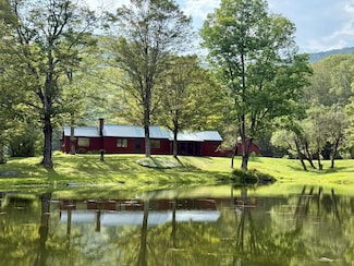 1342 Old Stage Rd, Chester, VT 05143