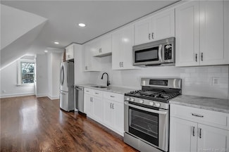 928 Elm St Unit 3, New Haven, CT 06511