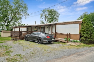 33 Sky View Dr, Oakdale, PA 15071