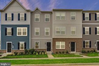 52 Rolling Branch Dr, Ranson, WV 25438