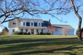 6 Macintosh Dr, Turner, ME 04282