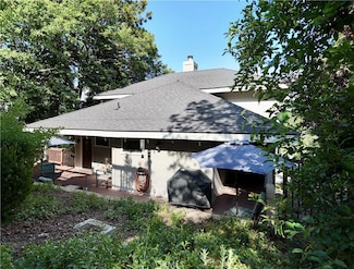 905 Madera Ln, Lake Arrowhead, CA 92352