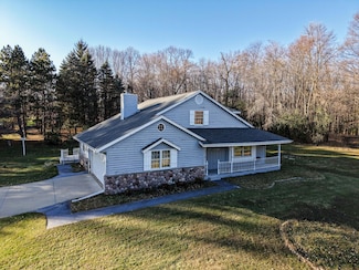 4434 Foxboro Ct, Slinger, WI 53086