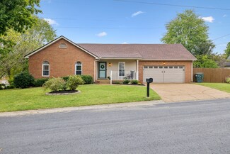 1633 Roundhill Dr, Nashville, TN 37211