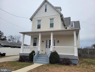 810 Central Ave, Glendora, NJ 08029