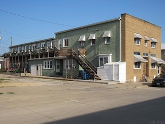 123 N Sycamore St, Monticello, IA 52310