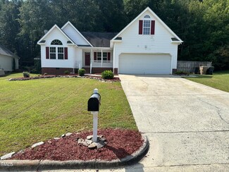 100 Wood Bend Ct, Clayton, NC 27520
