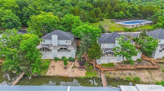 6620 E Lake Point Dr Unit 26, Osage Beach, MO 65065