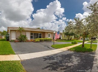 611 NW 97th Terrace, Pembroke Pines, FL 33024