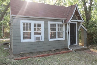 927 S Flood Ave, Norman, OK 73069