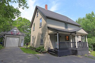 42 Lafayette St, Saint Johnsbury, VT 05819