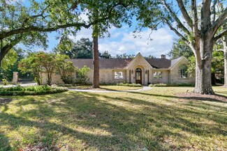5315 Valerie St, Bellaire, TX 77401