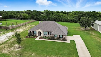 1209 Christie Ln, Terrell, TX 75161