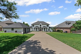 105 Lakeside Dr, Malakoff, TX 75148