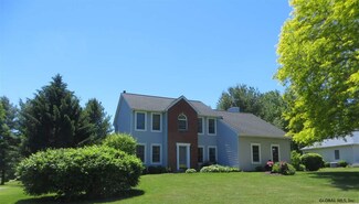 303 Quidor Ct, Slingerlands, NY 12159