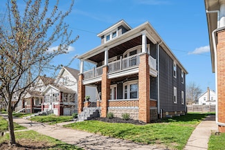 1337 Davis Ave NW, Grand Rapids, MI 49504