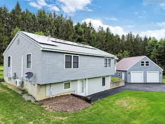 20 Pit Rd, Windsor, ME 04363