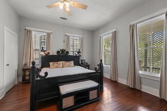 811 18th St, Galveston, TX 77550