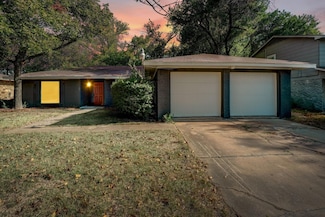 3110 Val Dr, Austin, TX 78723