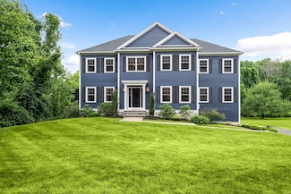 146 Haggetts Pond Rd, Andover, MA 01810