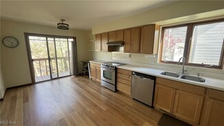 495 Cahoon Rd, Bay Village, OH 44140