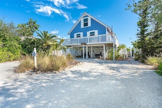 210 Bocilla Dr, Cape Haze, FL 33946