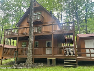 106 Chestnut Dr, Greentown, PA 18426